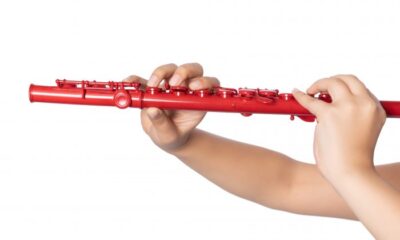 beginner playing the flute